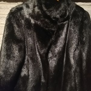 Brand New Ivanka Trump fur coat, size M, black colour